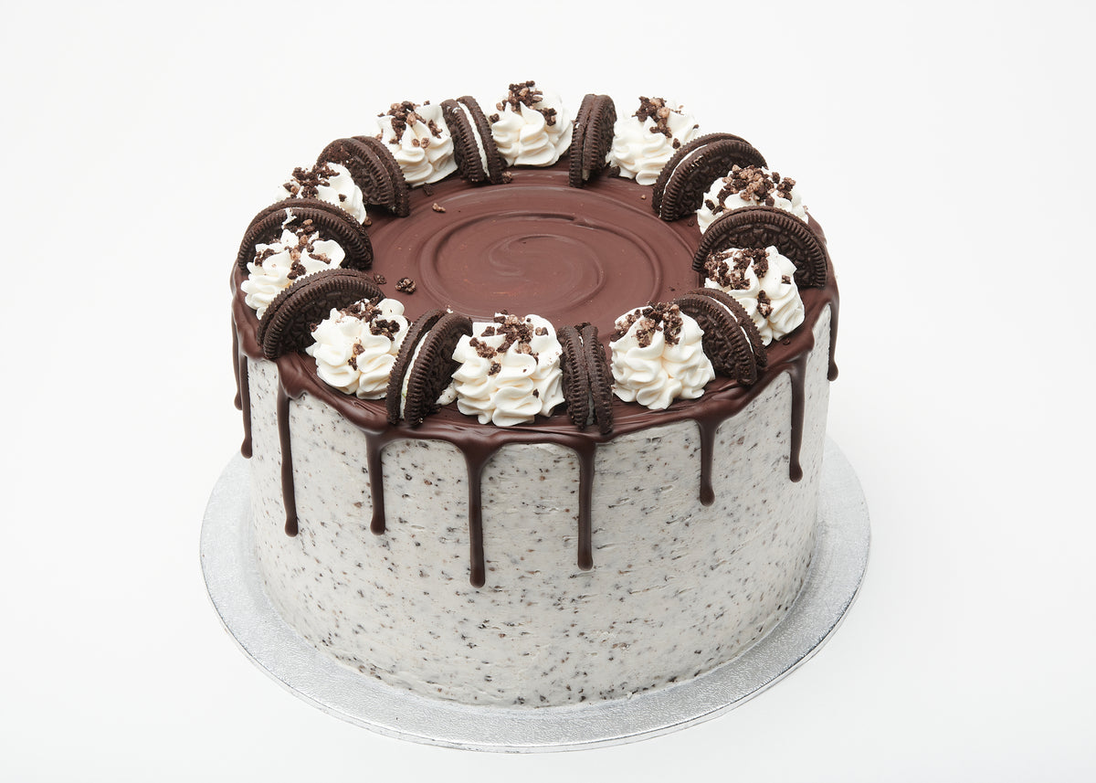 Oreo Drip Cake